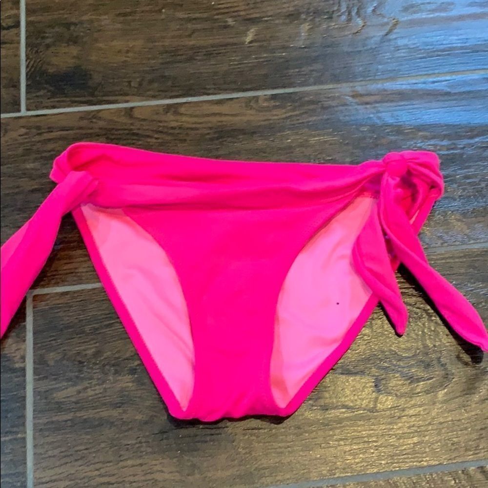 👙 Victoria’s Secret Bikini Bottoms - Size XS - Perfect Condition